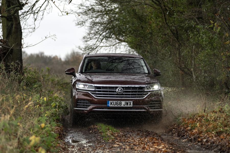  Volkswagen Touareg V6 TDI 2018 года  (UK) (фото 7 из 33)